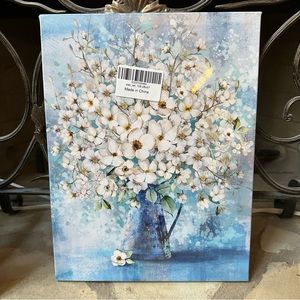 NWT White Dogwood Floral Bouquet Wall Art Ready Fir Hanging